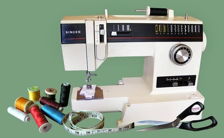How to Work a Sewing Machine