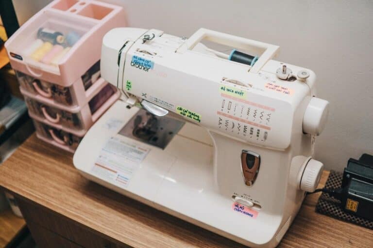 Top 10 Best Sewing Machines for Beginners